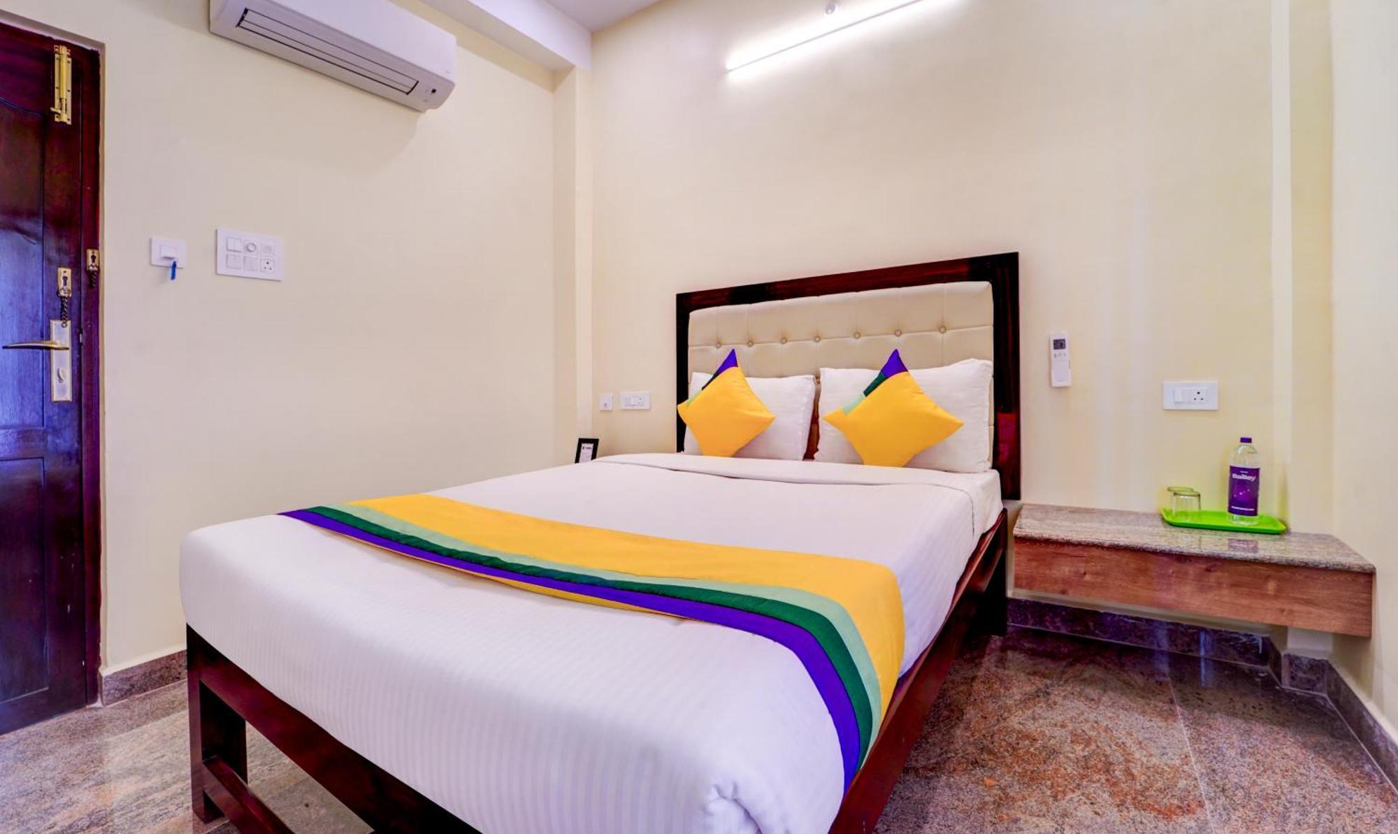 Treebo Trip Prakasam Residency Puducherry Exterior foto